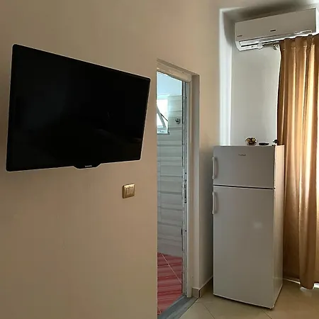 Miss Apartment *